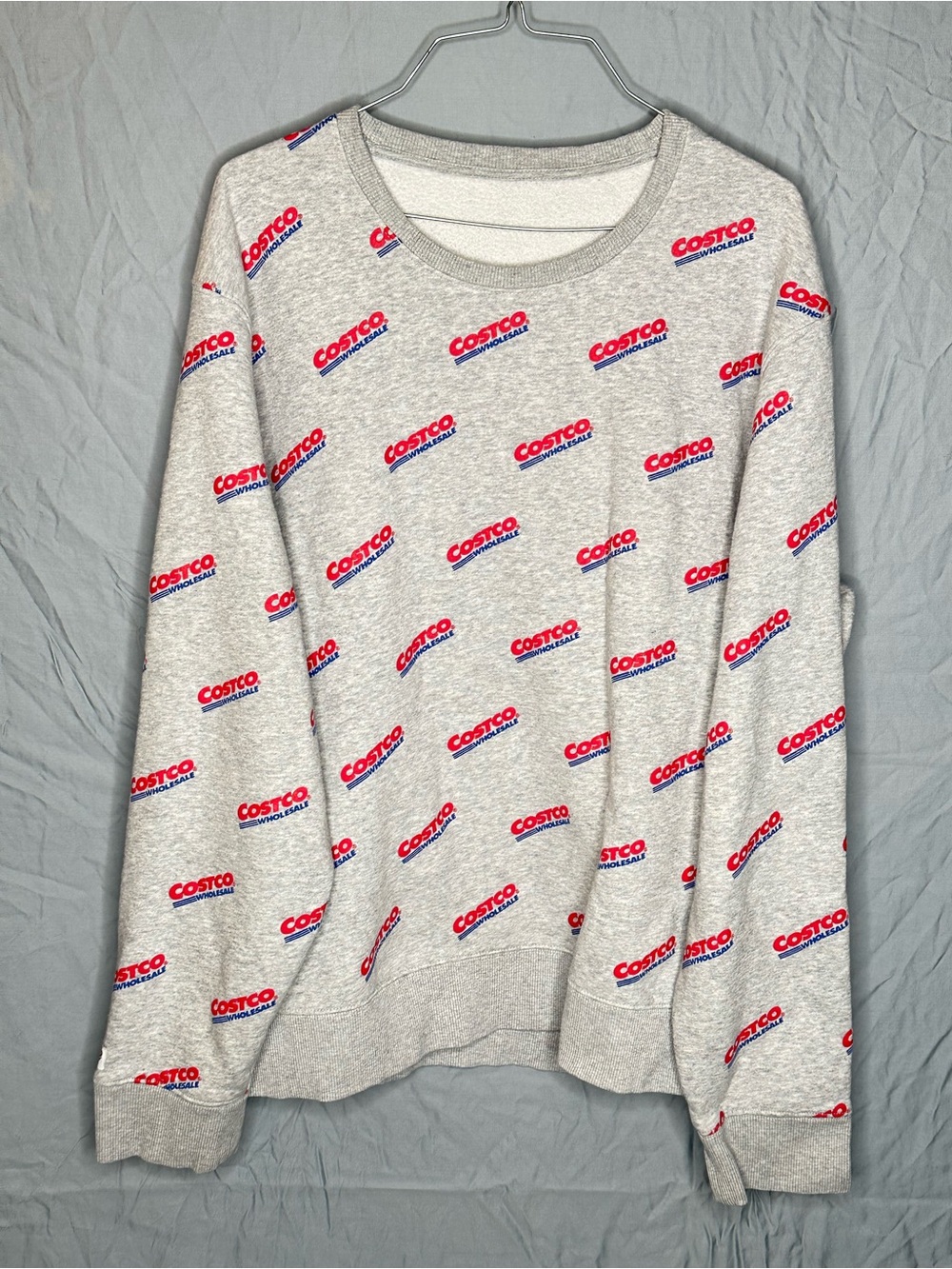 Costco Wholesale All Over Logo Crewneck Sweatshirt Gray Men’s L